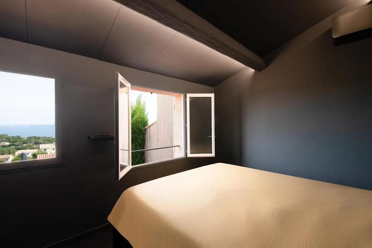 Mazet Design Vue Mer 4 Guests Sainte-Maxime Holiday home
