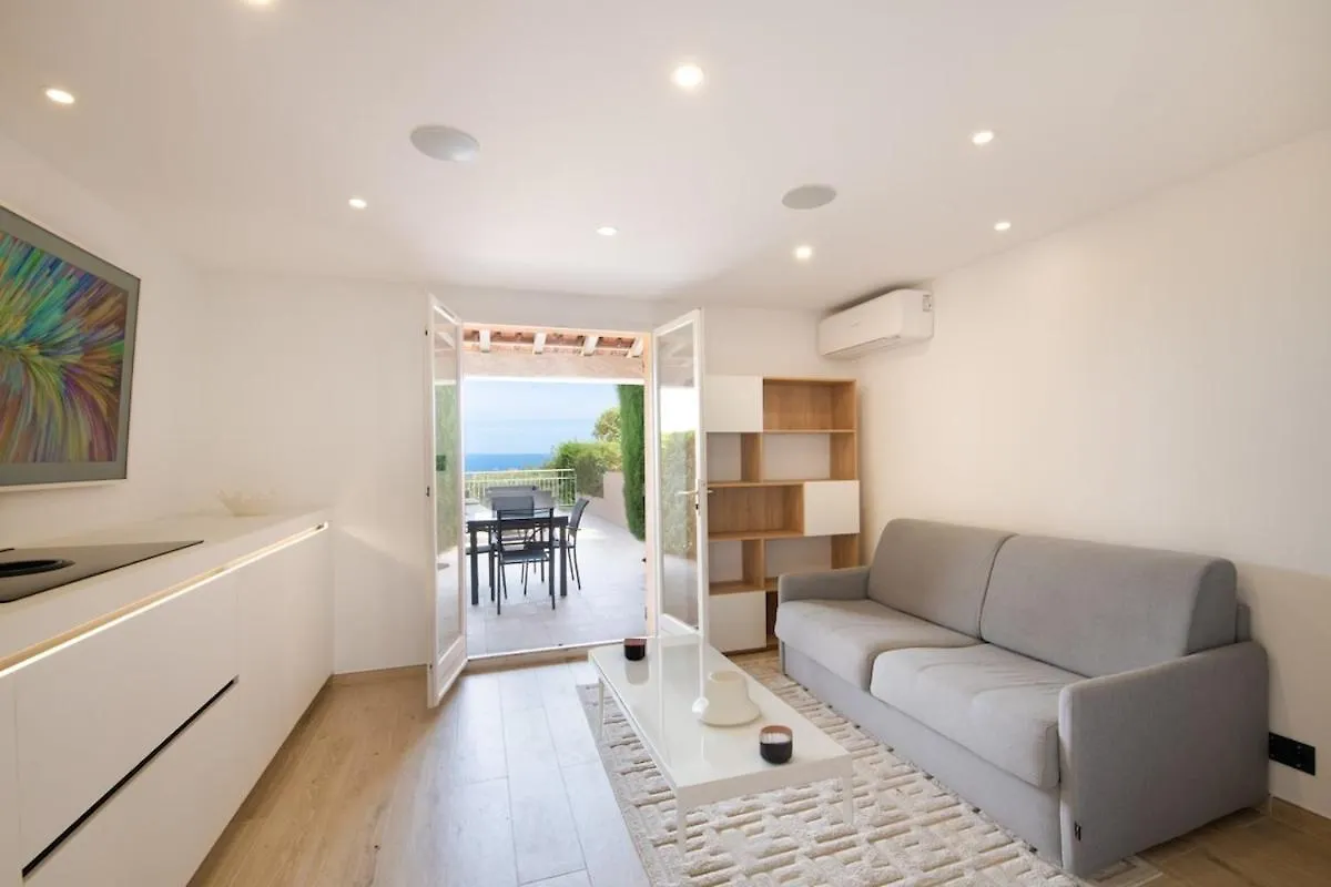 Mazet Design Vue Mer 4 Guests Sainte-Maxime