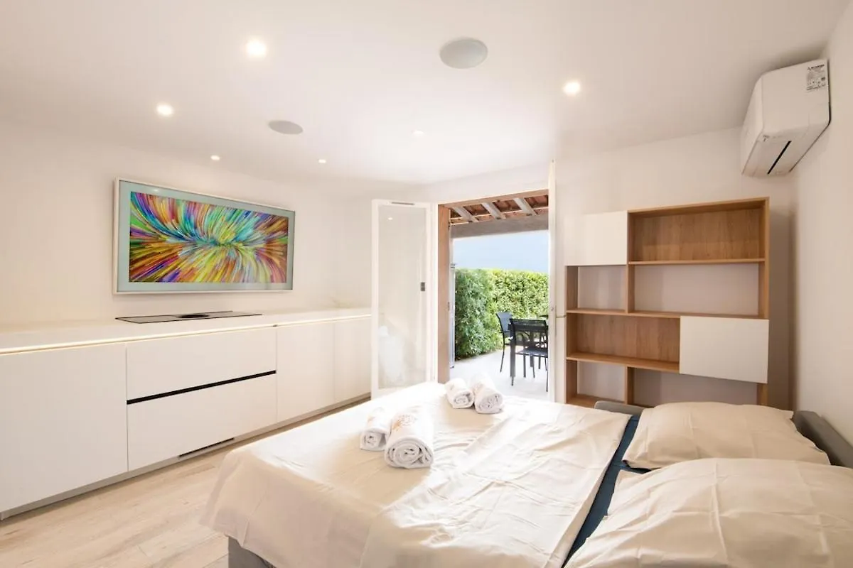 Mazet Design Vue Mer 4 Guests Sainte-Maxime